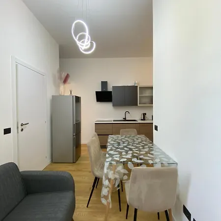 Modern 3 Bedrooms 公寓 *