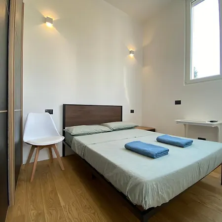Modern 3 Bedrooms 米兰