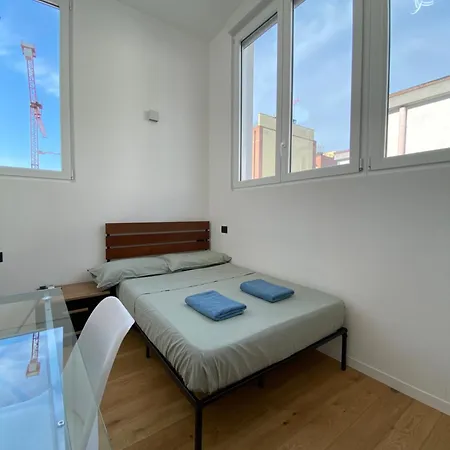 Modern 3 Bedrooms 公寓 米兰