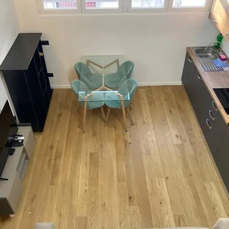 Modern 3 Bedrooms 米兰